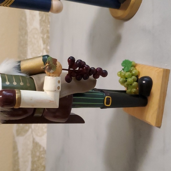 Two nutcrackers - Picture 4 of 5